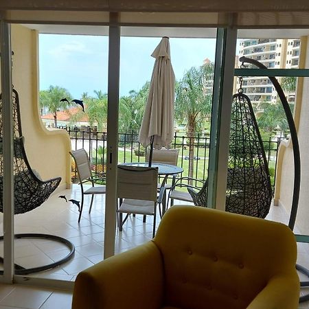 Paradise Apartment, Private Beach Condo Bay View Grand プエルトバラータ エクステリア 写真